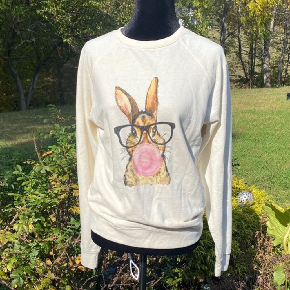 Cream Graphic Bunny Sweatshirt size small